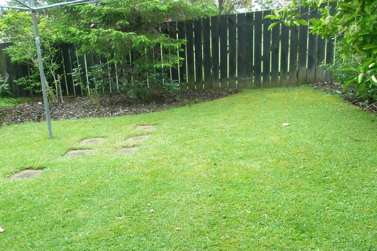 Photo of property in 2/98 Simmental Crescent, Somerville, Auckland, 2014