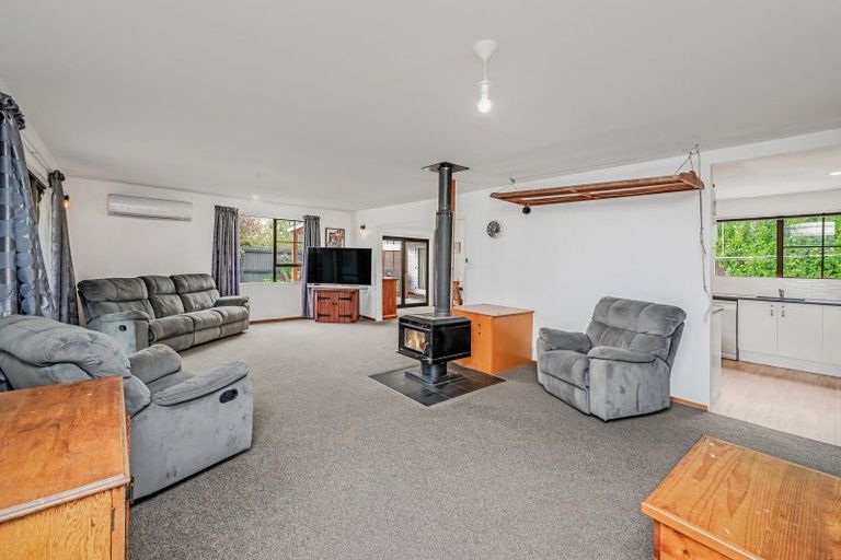 Photo of property in 12 Torlesse Crescent, Darfield, 7510