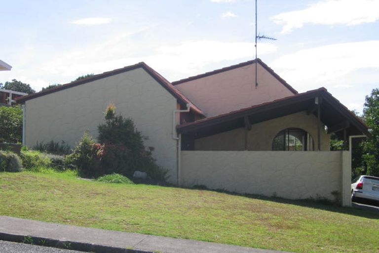 Photo of property in 1/46 Marlborough Avenue, Glenfield, Auckland, 0629