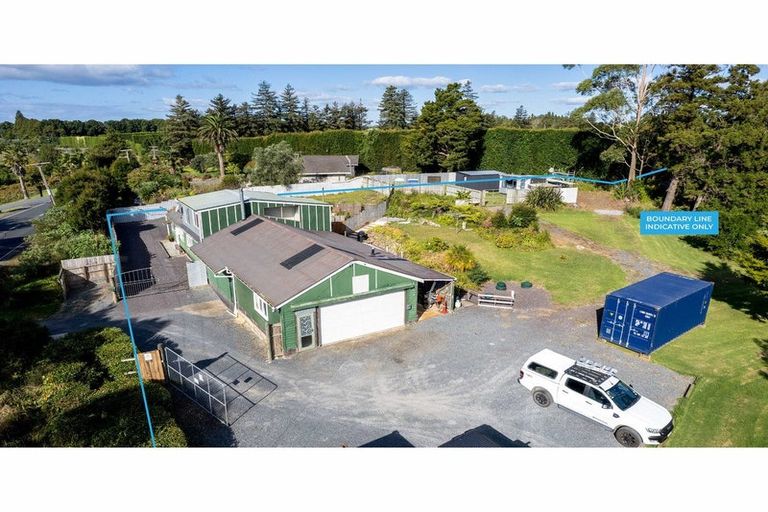 Photo of property in 61 Wiroa Road, Kerikeri, 0293