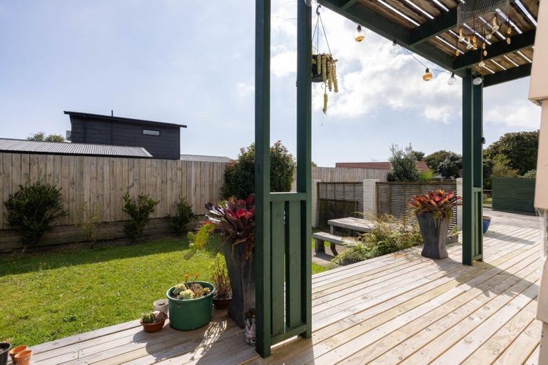 Photo of property in 11b Lyn Grove, Papamoa Beach, Papamoa, 3118