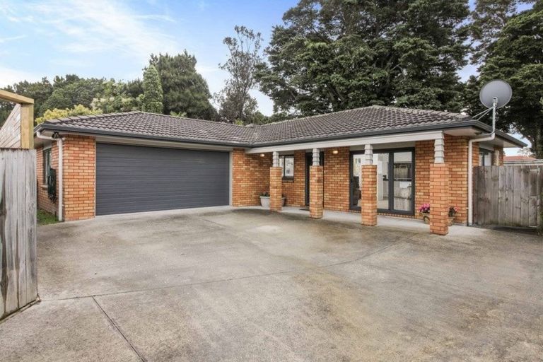 Photo of property in 15a Callis Avenue, Opaheke, Papakura, 2113