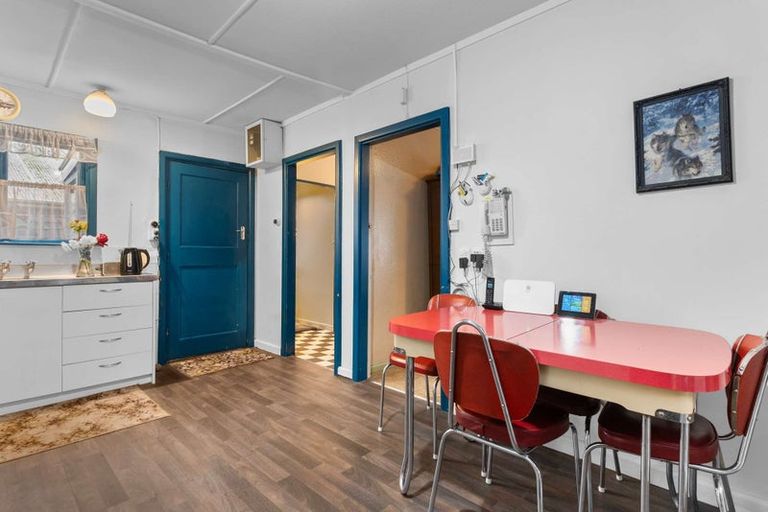 Photo of property in 129 Kainga Road, Kainga, Christchurch, 8083