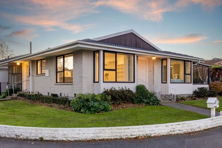 Photo of property in 68 Solway Avenue, Ilam, Christchurch, 8041