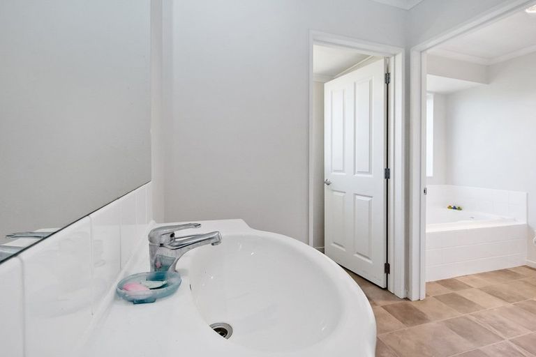 Photo of property in 6 Iraklis Close, Templeton, Christchurch, 8042