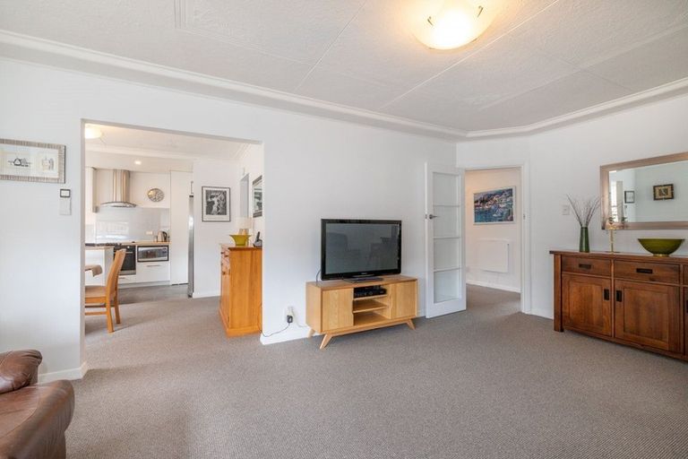 Photo of property in 141 Macandrew Road, South Dunedin, Dunedin, 9012