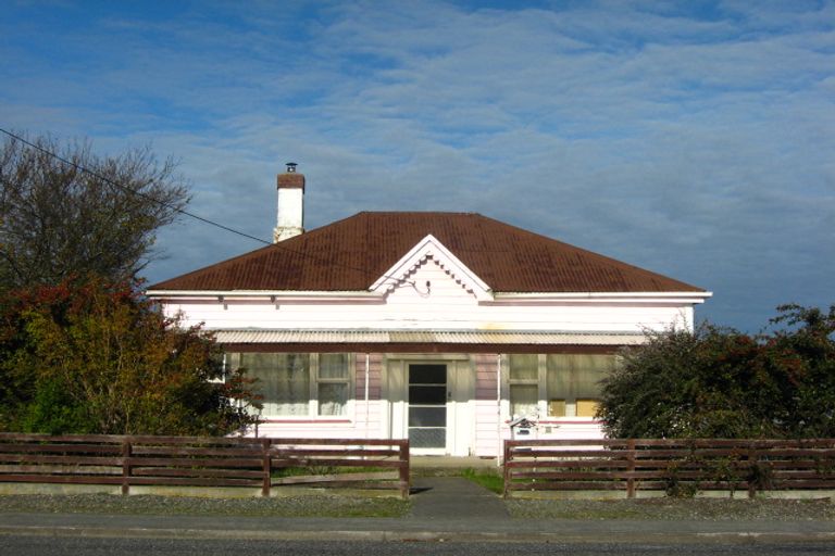 Photo of property in 24 Oxford Street, East Gore, Gore, 9710