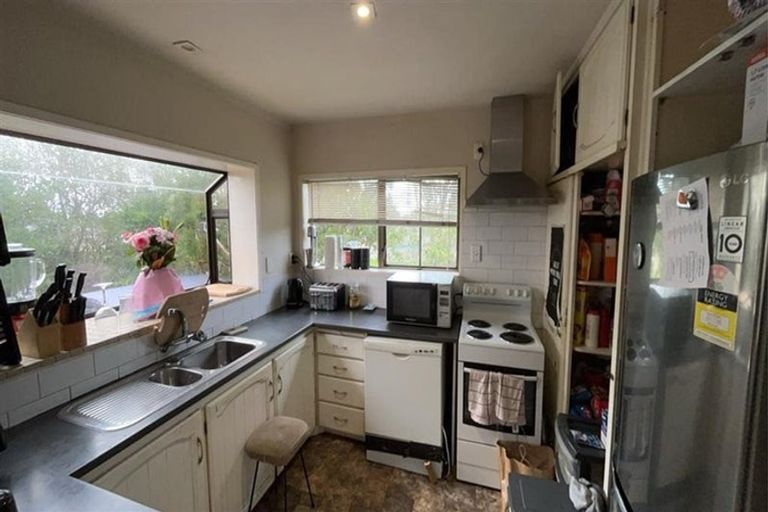 Photo of property in 139 Mcleod Road, Te Atatu South, Auckland, 0610