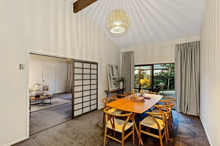 Photo of property in 12 Chatswood Place, Bishopdale, Christchurch, 8051