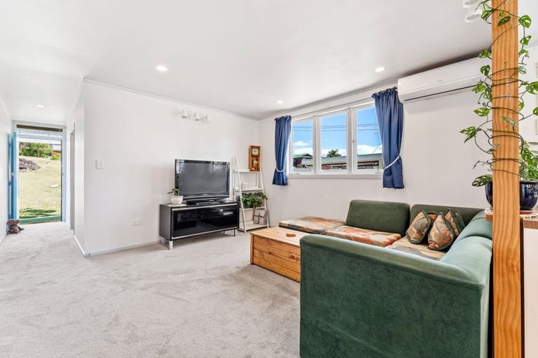 Photo of property in 21 Sundown Avenue, Manly, Whangaparaoa, 0930