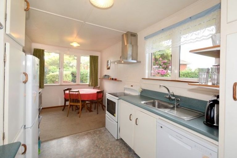 Photo of property in 35 Columba Avenue, Calton Hill, Dunedin, 9012