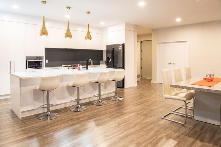 Photo of property in 5 Tilly Lane, Huapai, Kumeu, 0810