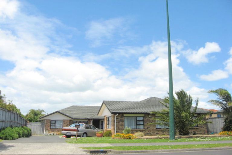 Photo of property in 105 Longford Park Drive, Takanini, 2112