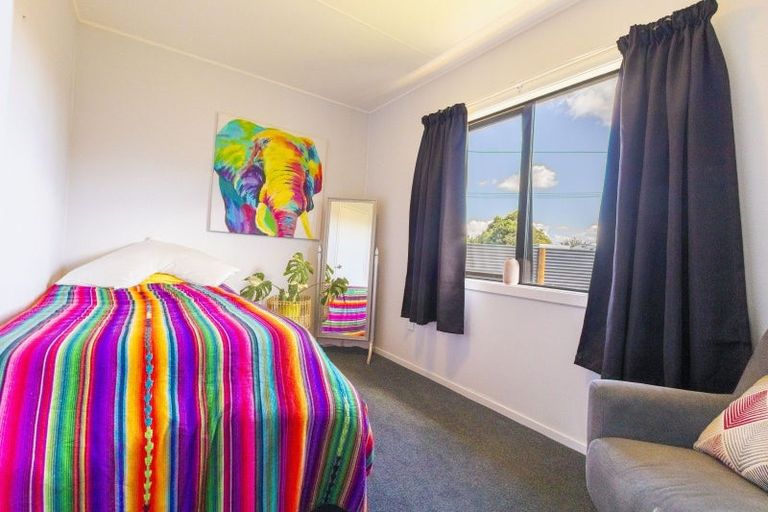 Photo of property in 40 Charles Street, Takapau, 4203