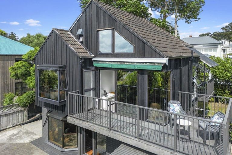 Photo of property in 1/20 Richmond Avenue, Northcote Point, Auckland, 0627