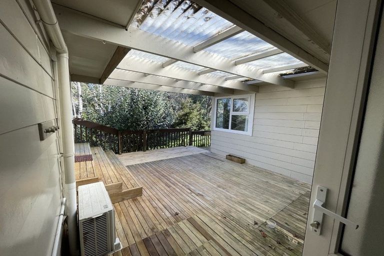 Photo of property in 72 Fitzwater Place, Henderson, Auckland, 0612