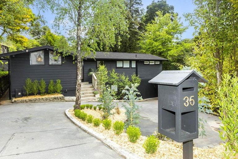 Photo of property in 35 Chatsworth Road, Silverstream, Upper Hutt, 5019