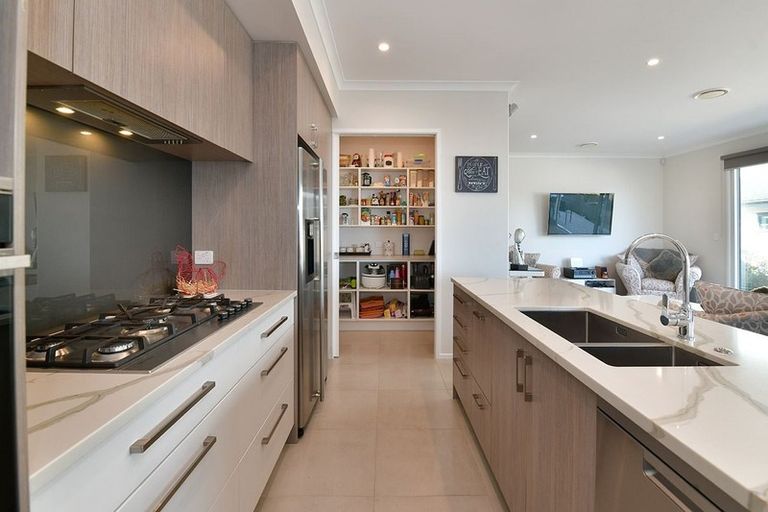 Photo of property in 24 Manuel Road, Silverdale, 0932