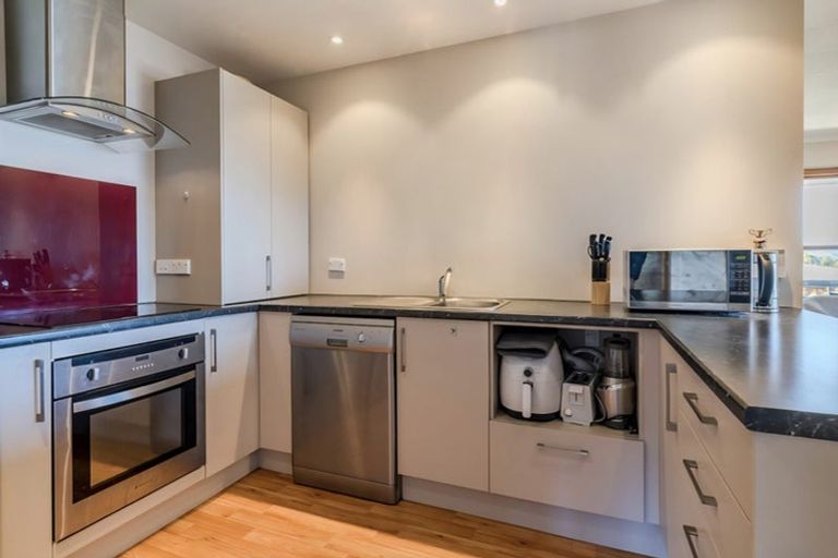 Photo of property in 115c London Street, Dunedin Central, Dunedin, 9016