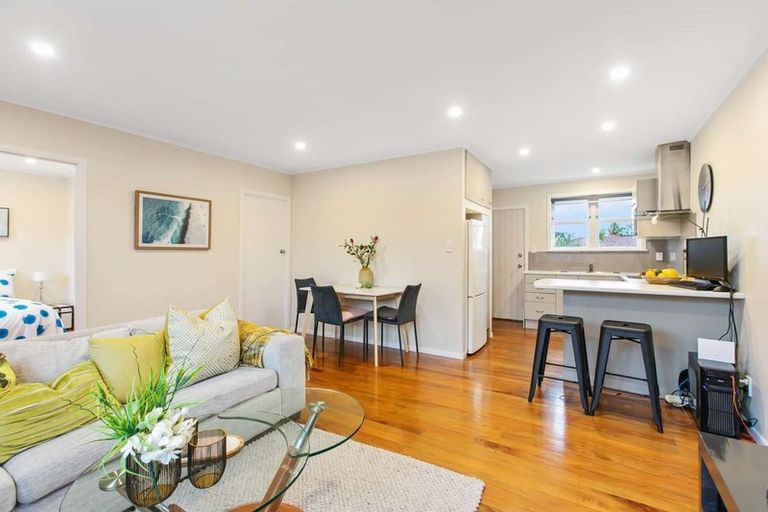 Photo of property in 2/59 Cardiff Road, Pakuranga, Auckland, 2010