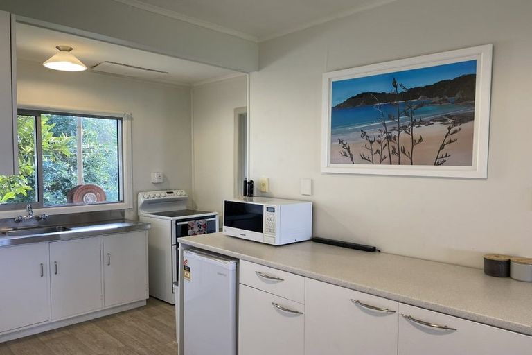 Photo of property in 2043 Ngunguru Road, Ngunguru, Whangarei, 0173