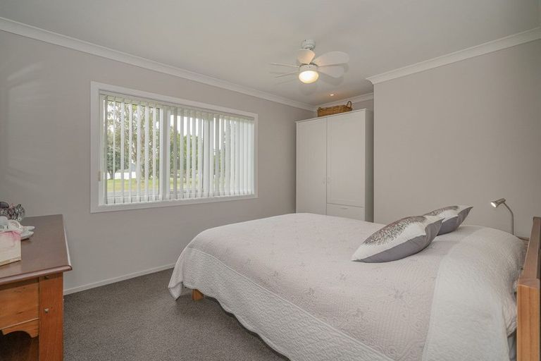 Photo of property in 73 Robinson Road, Whitianga, 3510