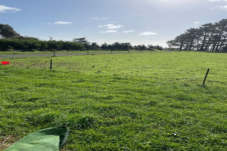 Photo of property in 94 Mirikau Road, Warea, 4381