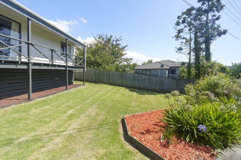 Photo of property in 1/9 Duncan Avenue, Te Atatu South, Auckland, 0610