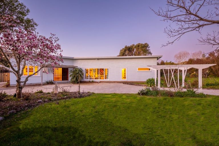 Photo of property in 147 Kina Beach Road, Tasman, Upper Moutere, 7173