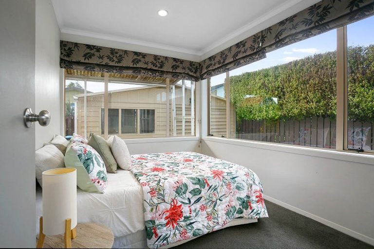 Photo of property in 50 Williams Street, Cambridge, 3434