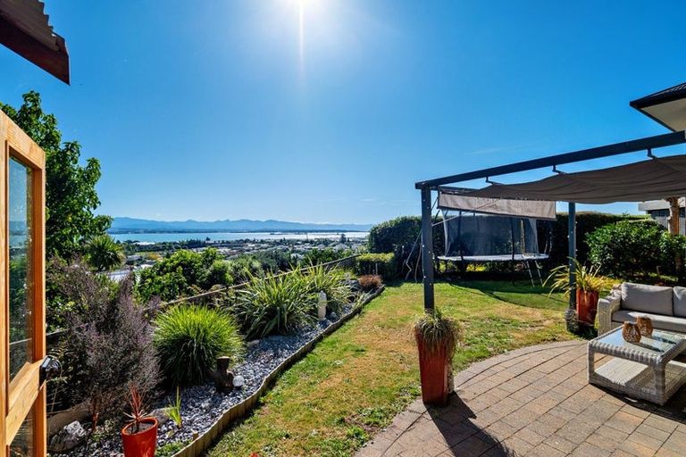 Photo of property in 18 Clairmont Heights, Stoke, Nelson, 7011