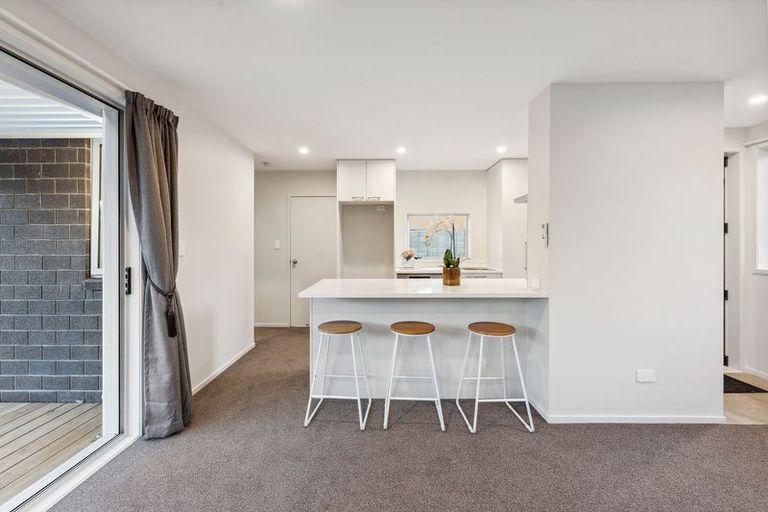 Photo of property in 4b Bosun Place, Te Atatu Peninsula, Auckland, 0610