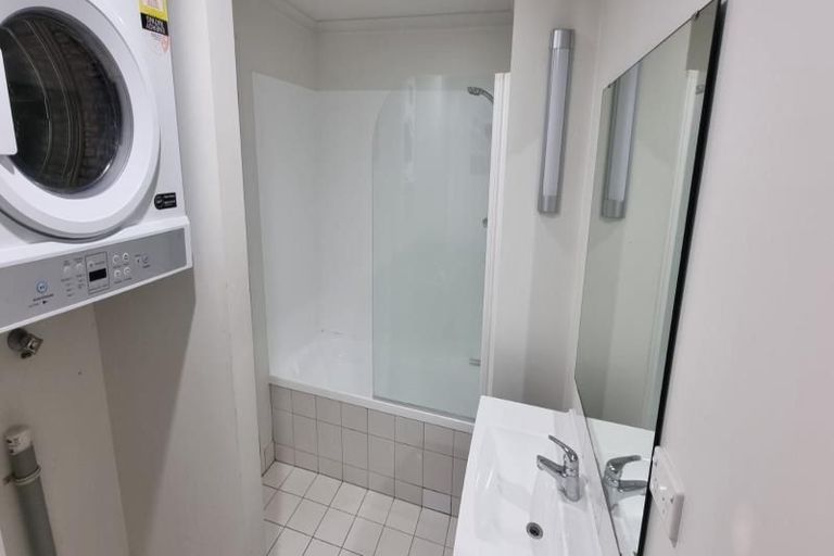 Photo of property in 1c/21 Virginia Avenue East, Eden Terrace, Auckland, 1021