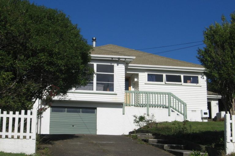 Photo of property in 30 Allen Terrace, Tawa, Wellington, 5028