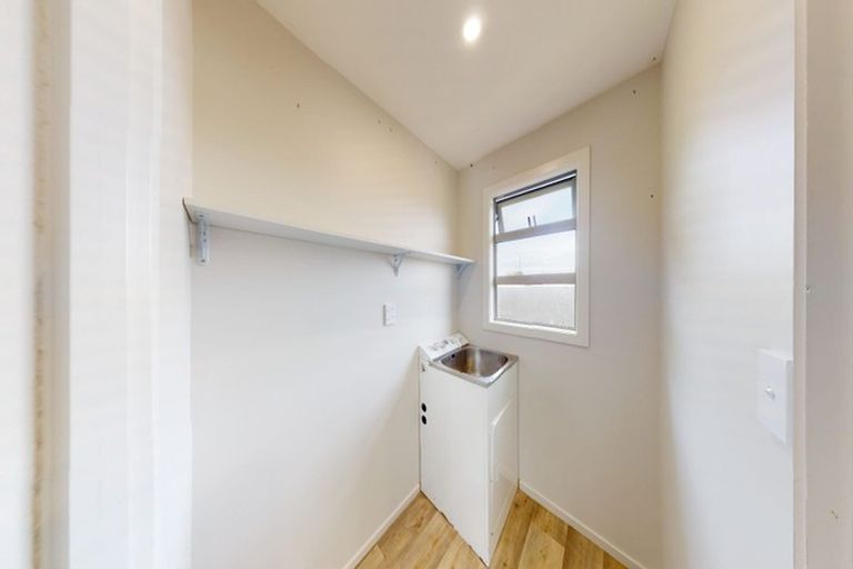 Photo of property in 5 Hood Street, Castlecliff, Whanganui, 4501