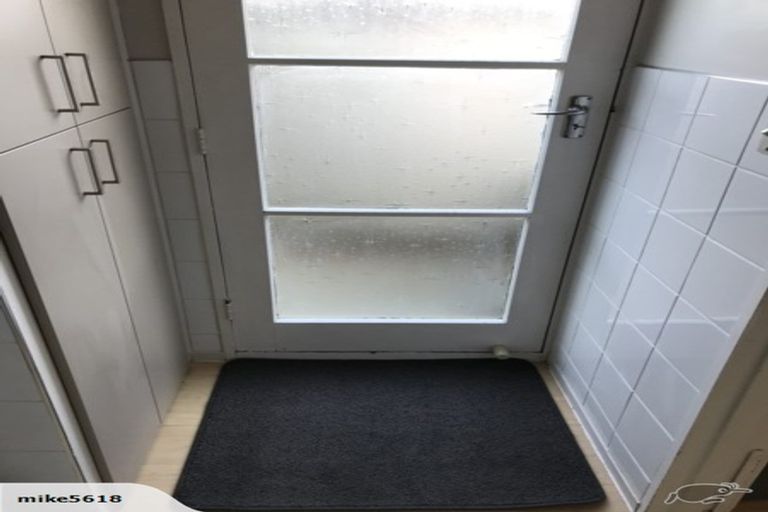 Photo of property in 2/14 Church Square, Addington, Christchurch, 8024