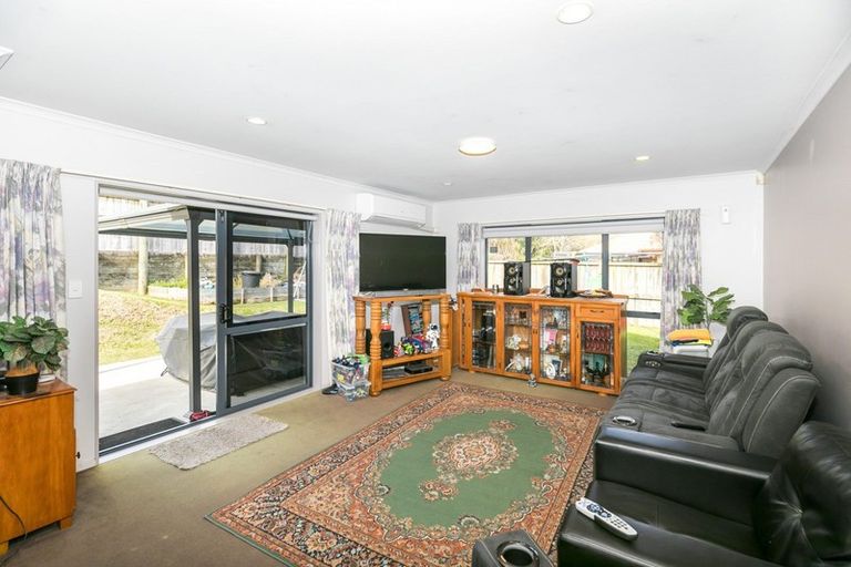 Photo of property in 21 Twickenham Place, Nawton, Hamilton, 3200