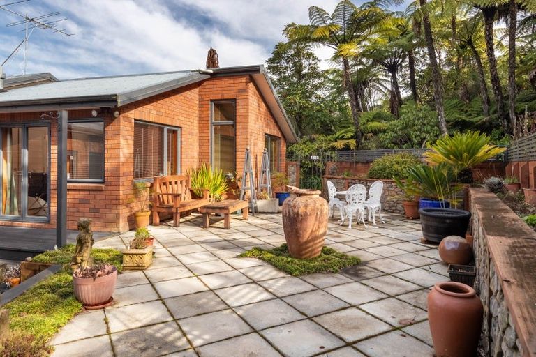 Photo of property in 39 Kahikatea Lane, Brown Owl, Upper Hutt, 5018