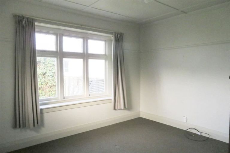 Photo of property in 21 Irving Street, Gore, 9710