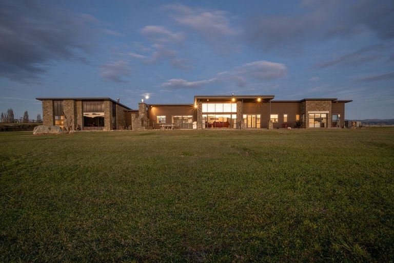 Photo of property in 309 Golden Road, Springvale, Alexandra, 9393