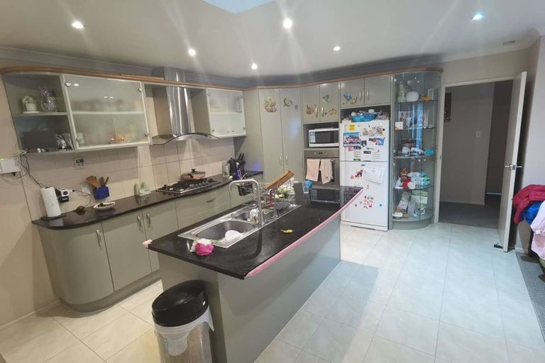 Photo of property in 14 Monash Place, Flat Bush, Auckland, 2016