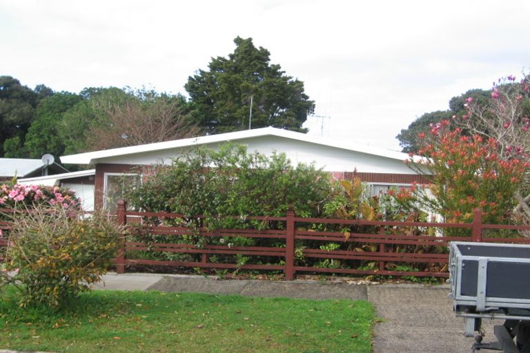 Photo of property in 13 Kotare Crescent, Maunu, Whangarei, 0110