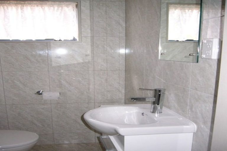 Photo of property in 20 Opal Avenue, Pakuranga, Auckland, 2010