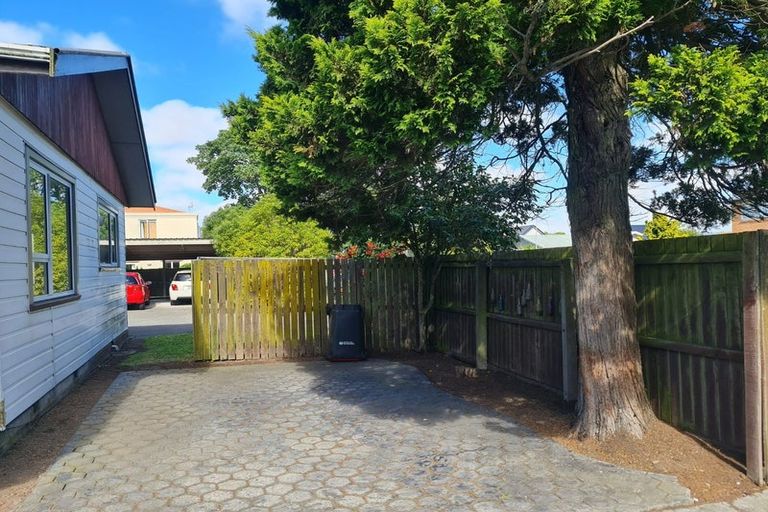 Photo of property in 70 Peverel Street, Riccarton, Christchurch, 8041