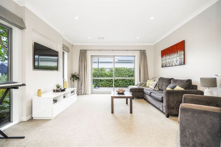 Photo of property in 16 Bree Place, Flagstaff, Hamilton, 3210