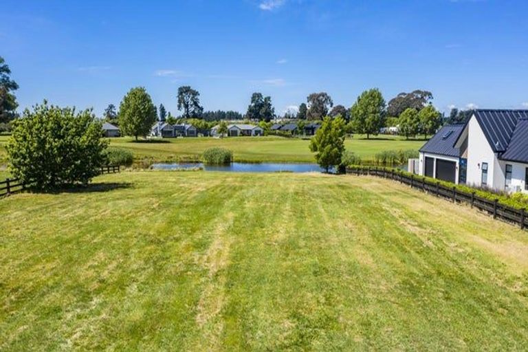 Photo of property in 3 Mara-kai Place, Pegasus, 7612