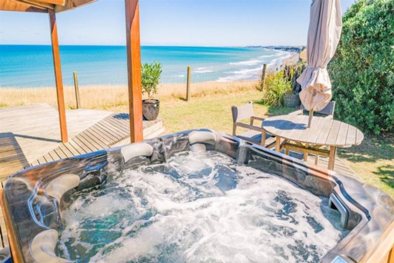 Photo of property in 97 Peat Avenue, Kai Iwi, Whanganui, 4574