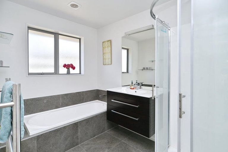 Photo of property in 2 Foxton Drive, Kaiapoi, 7630