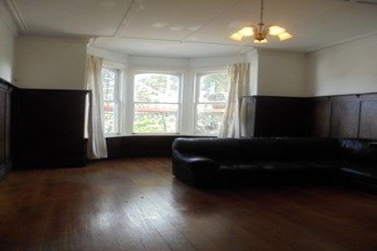 Photo of property in 7a Hawker Street, Mount Victoria, Wellington, 6011