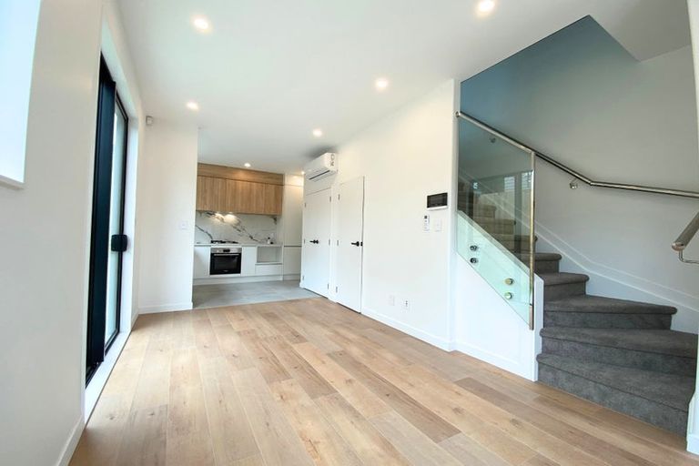 Photo of property in 11b Wylie Avenue, Sunnynook, Auckland, 0620